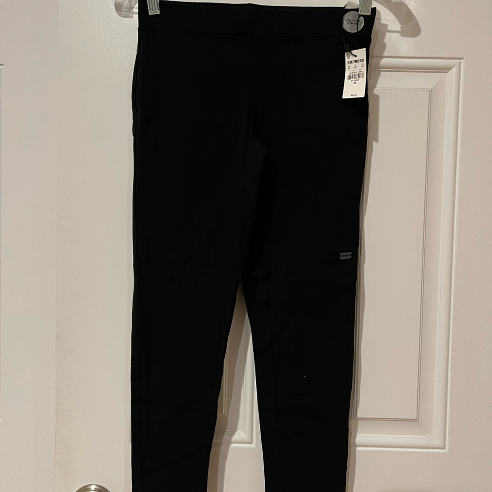 NWT Express Cropped Legging